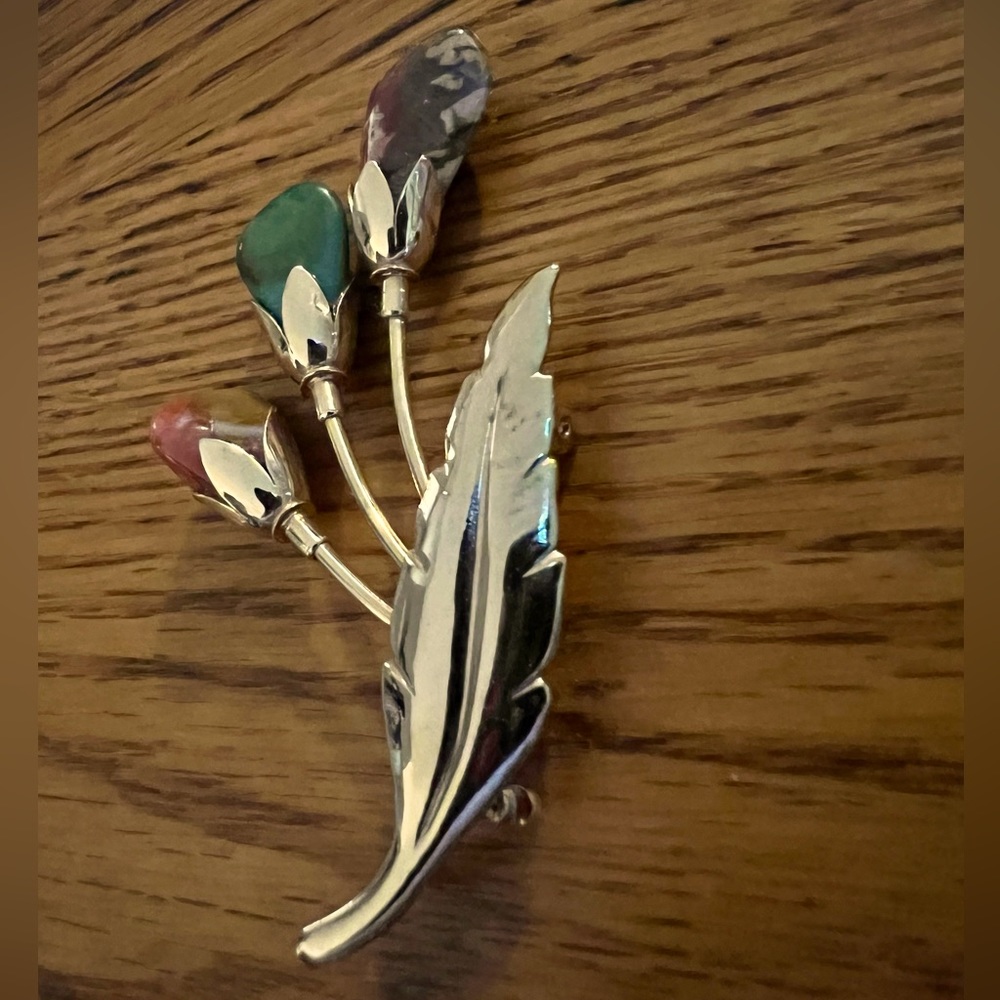 Jasper stone brooch pin